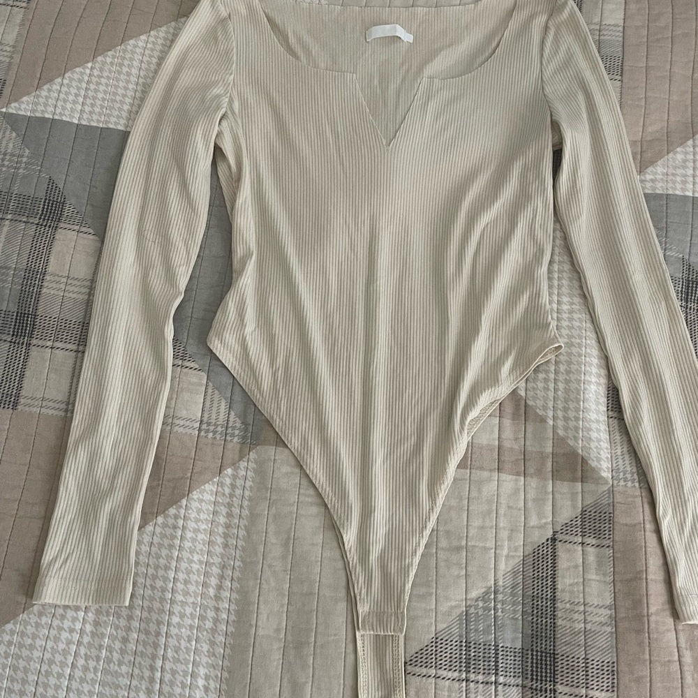 MESHKI Cream Long Sleeve Bodysuit